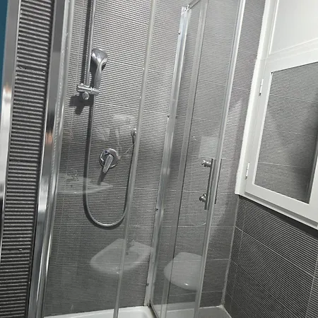 Hotel Living